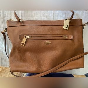 Coach Tyler shoulder tote brown pebbled leather